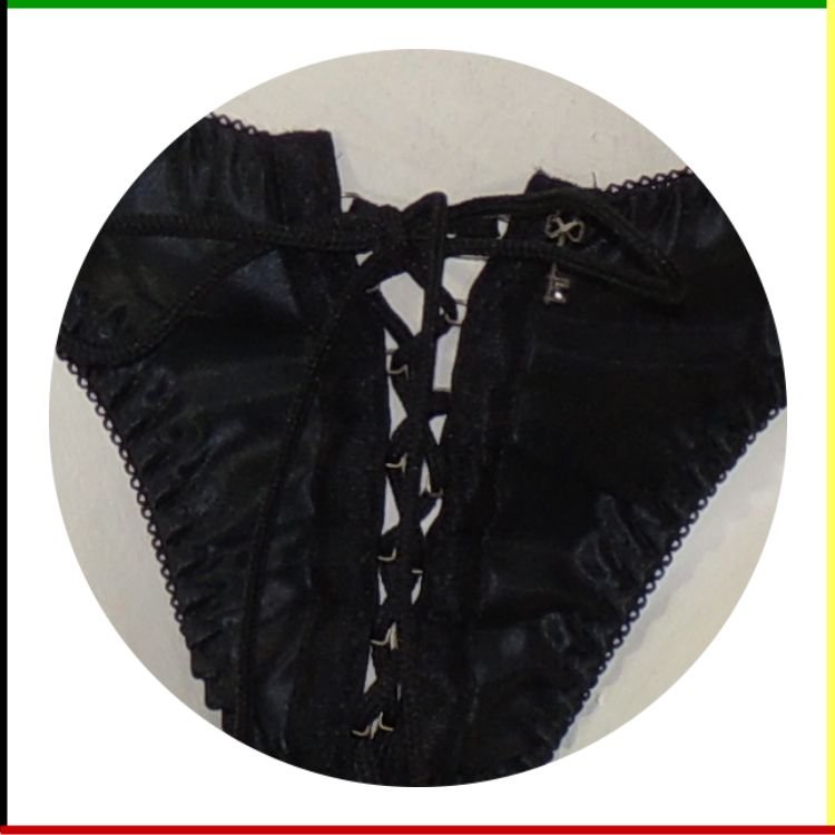 String: Escora (2)