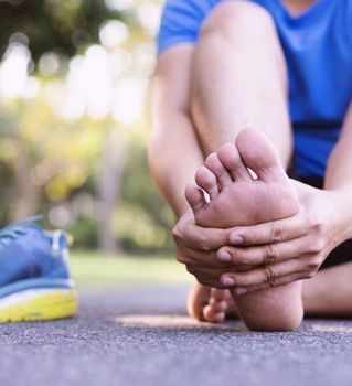 FOOT AND ANKLE SPORTS INJURIES