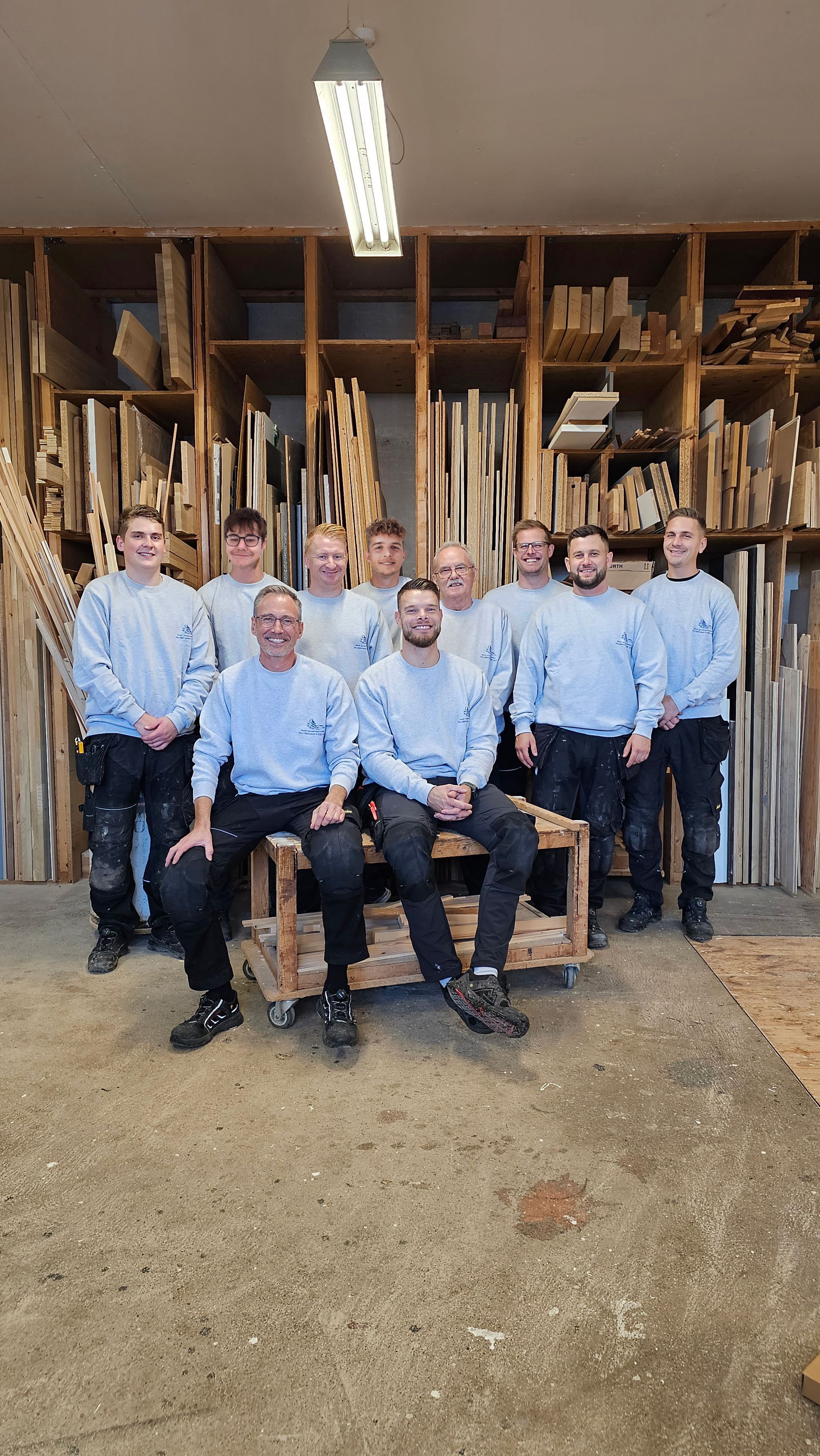 Billede af mester, svende og lærlinge hos Morten Høyer