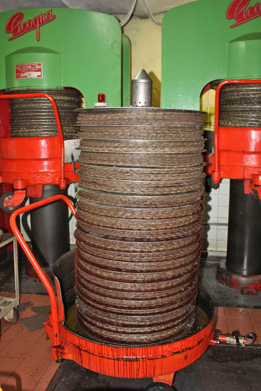 macchinari per la spremitura a freddo