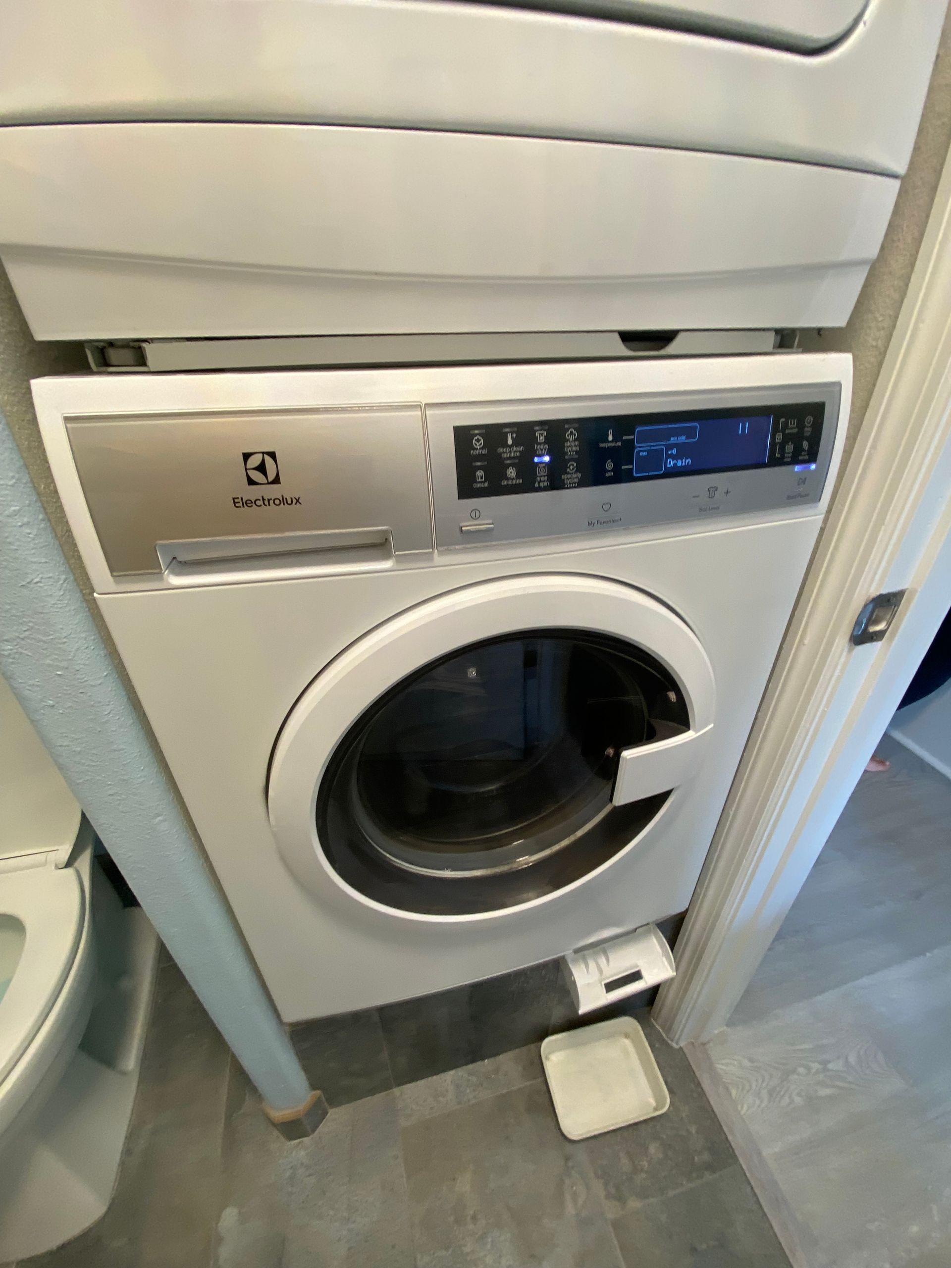 Electrolux washer repair by Level Appliance Repair