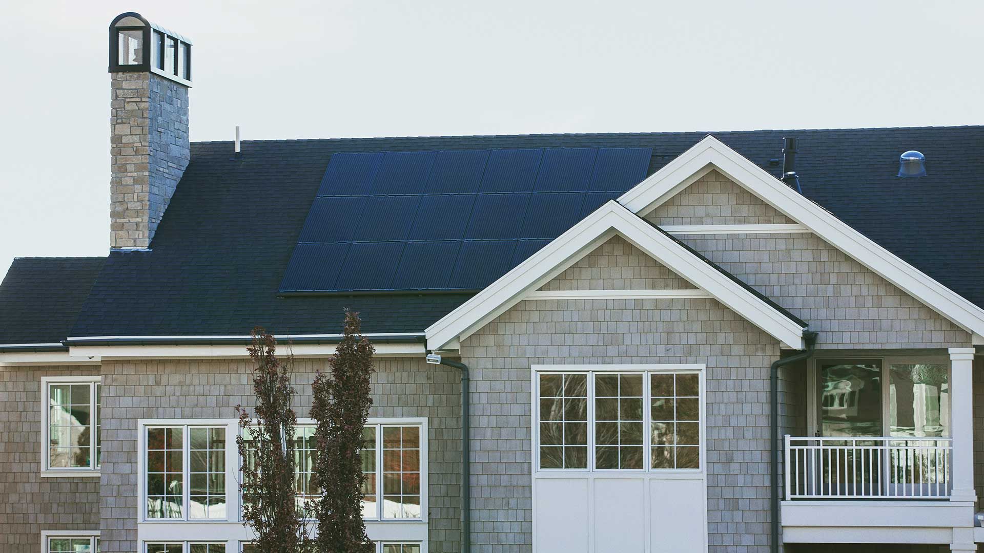 modern house solar on roof