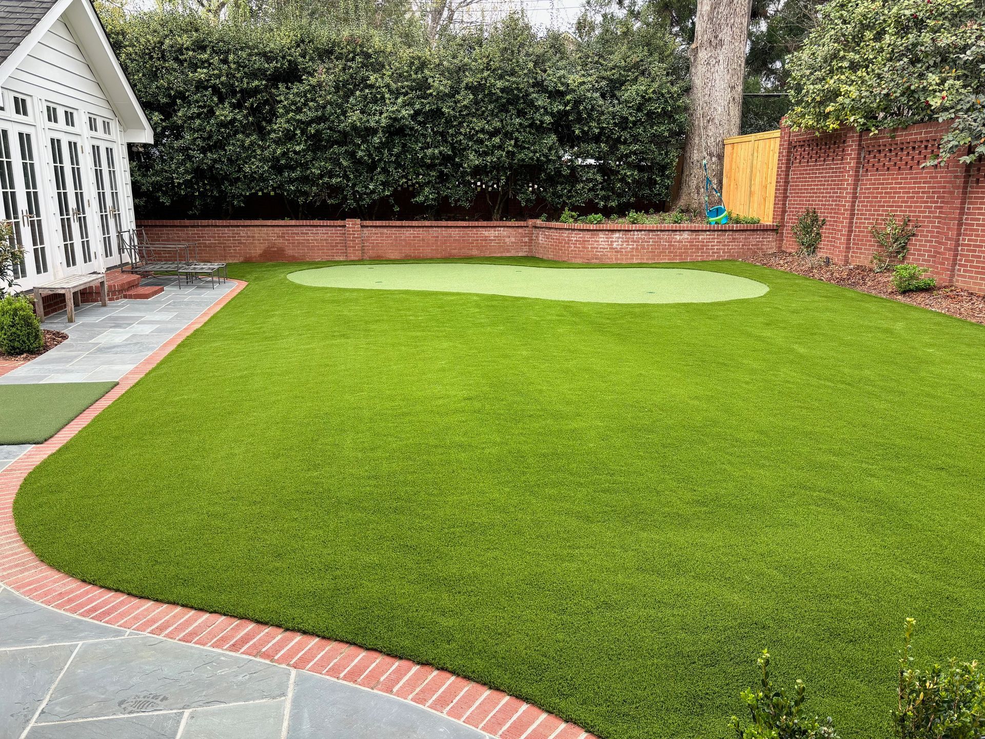 Lush Green Lawan In A Backyard | Matthews, NC | Artificial Turf Products