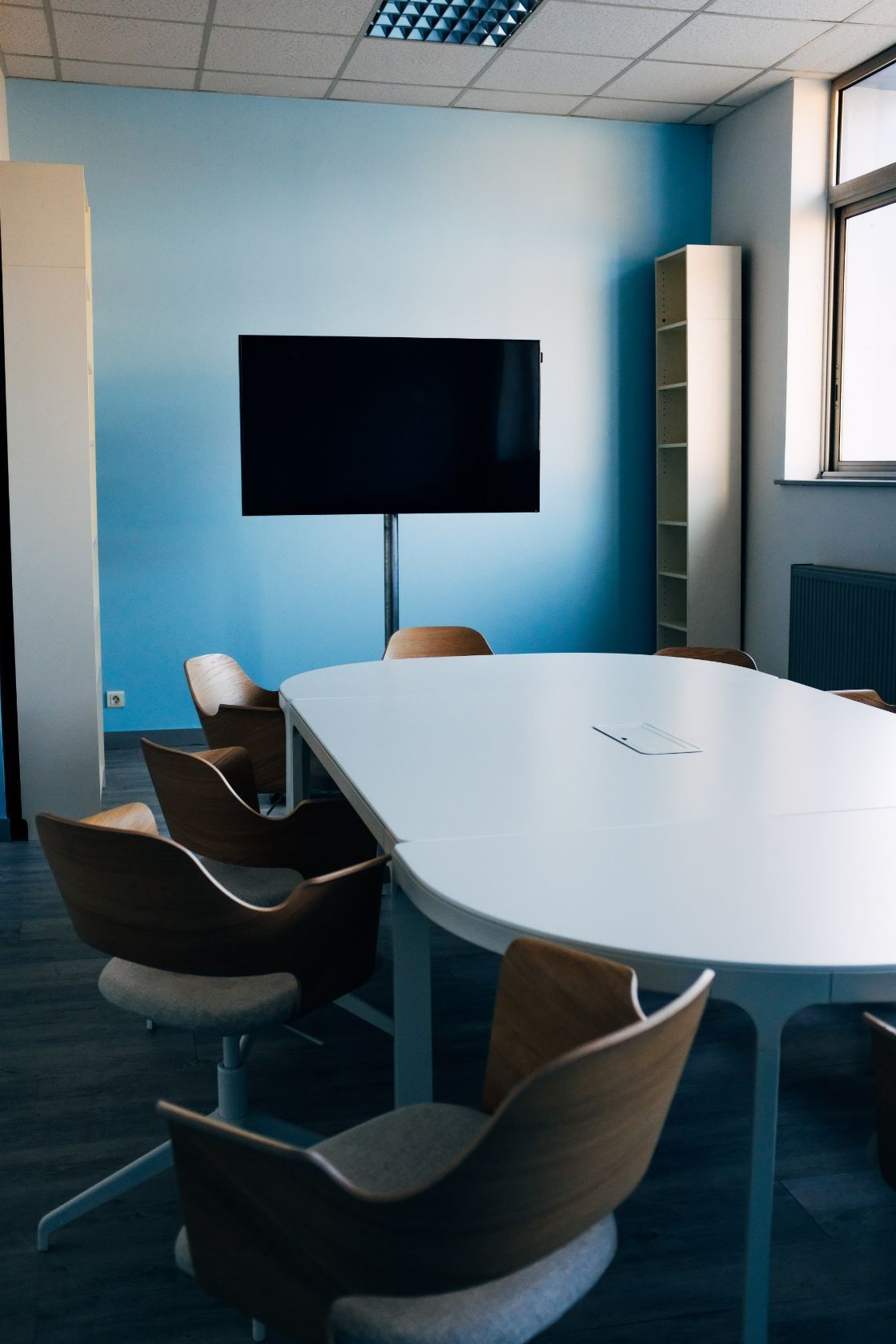 Business Meeting Room WIth Black Monitor — Formosa Building And Renovations in Kensington, QLD