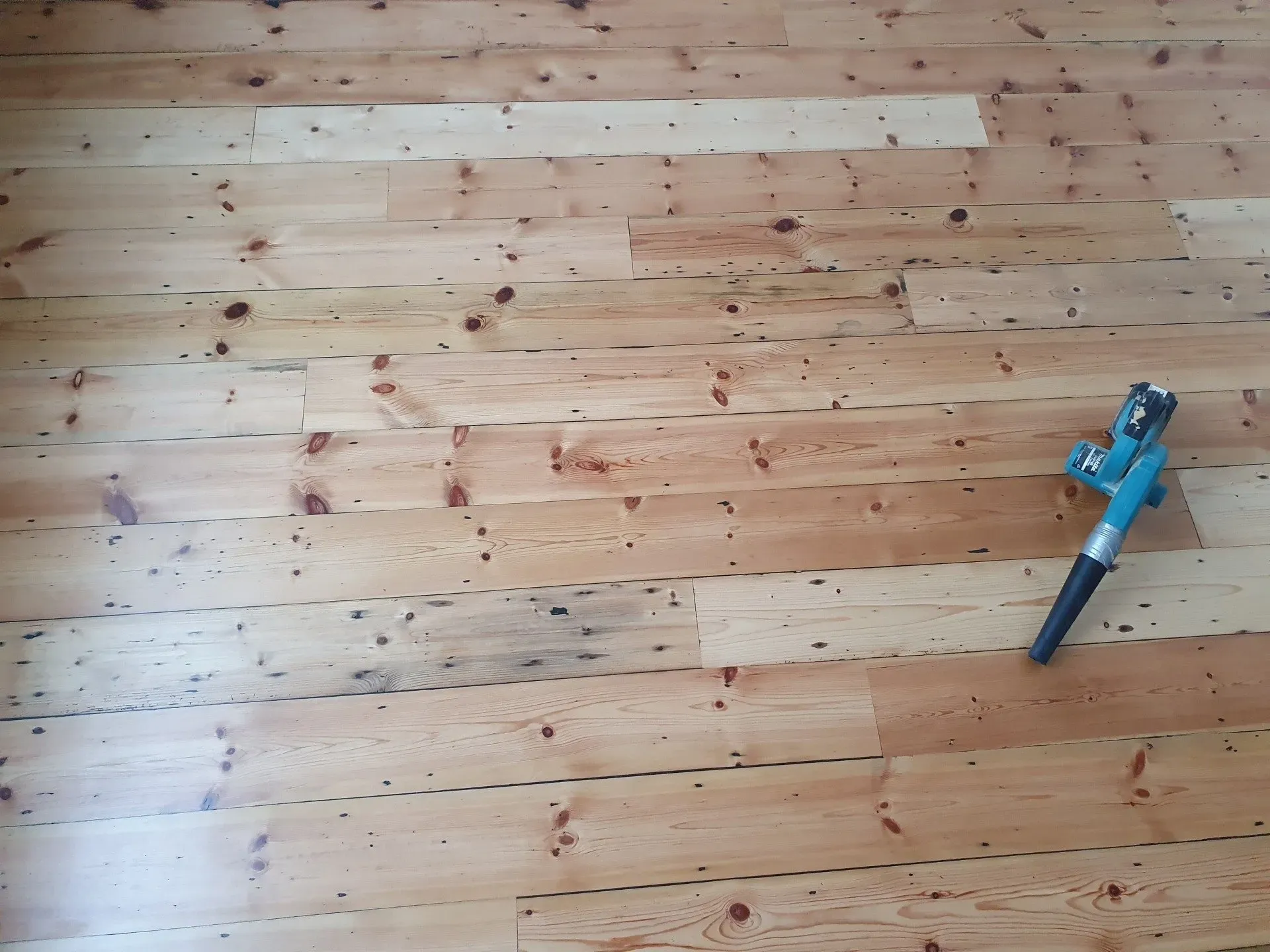 A Tool on the Floor — Geelong, VIC — Fine Finish Floors