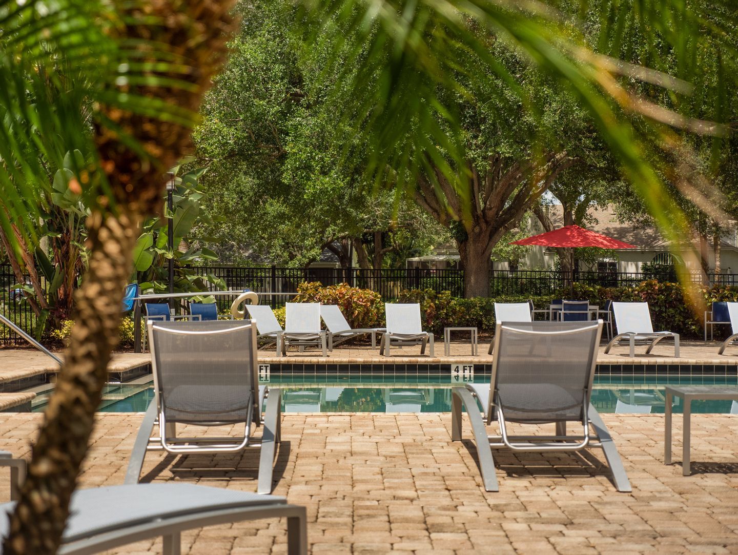 Pool deck at Savannahs at James Landing.