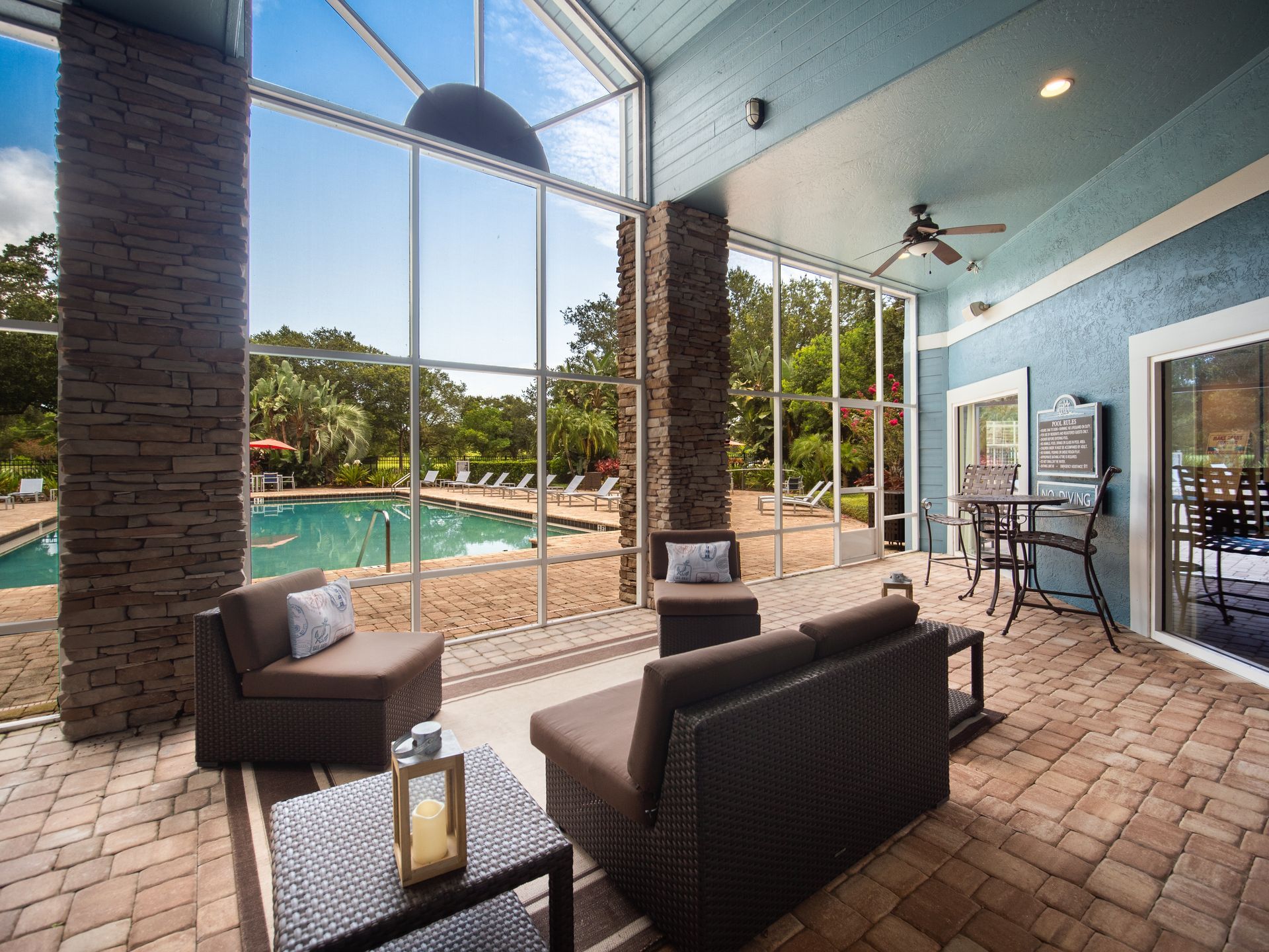 Clubhouse patio at Savannahs at James Landing.