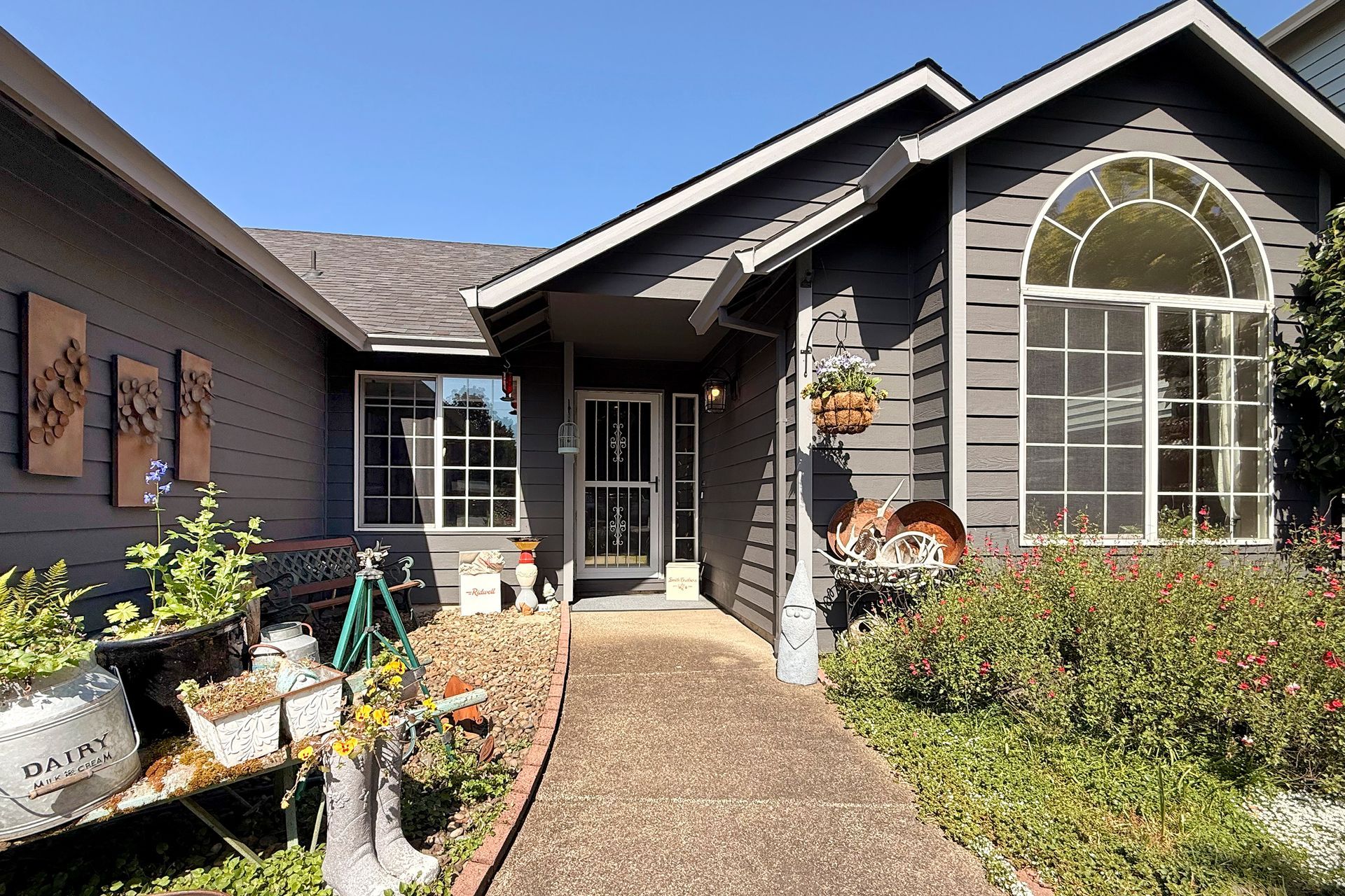 Milwaukie, OR, Lake Road Home Sold