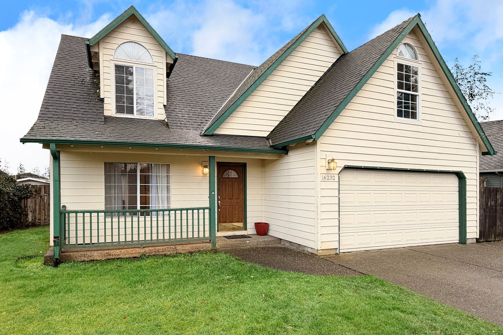 Milwaukie home sold