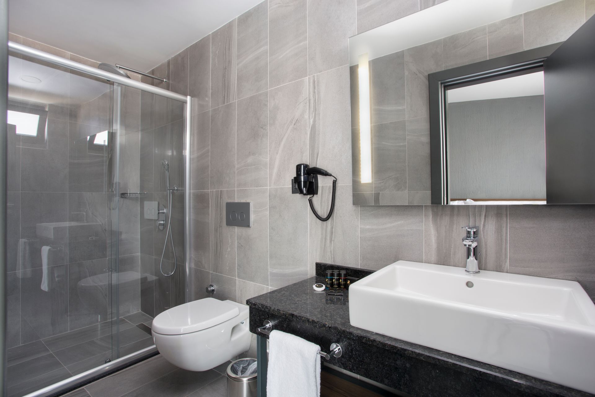 Falcon 1511 | Standart Comfort Room, Banyo