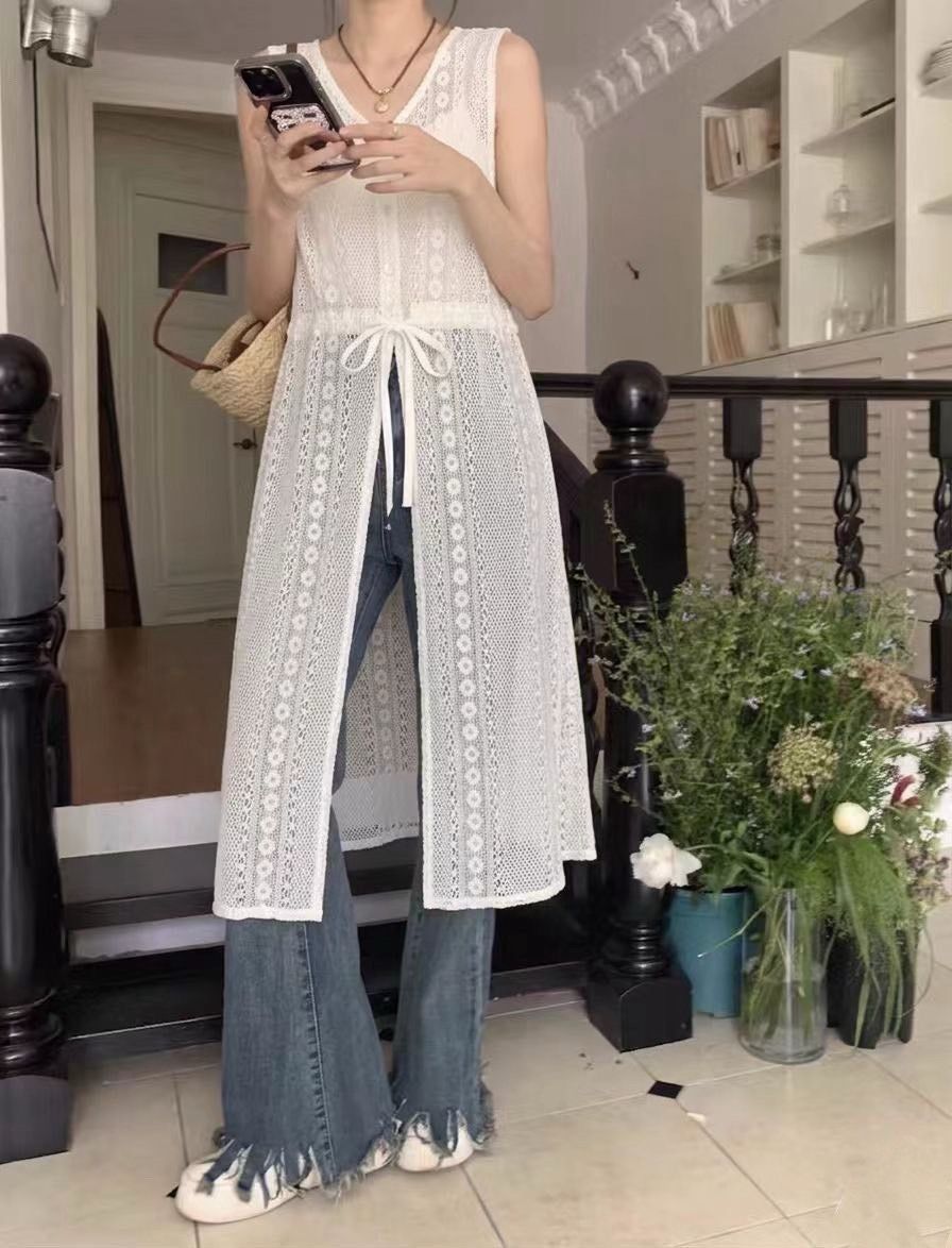 260407法式氣質緹花洞洞排釦背心洋裝