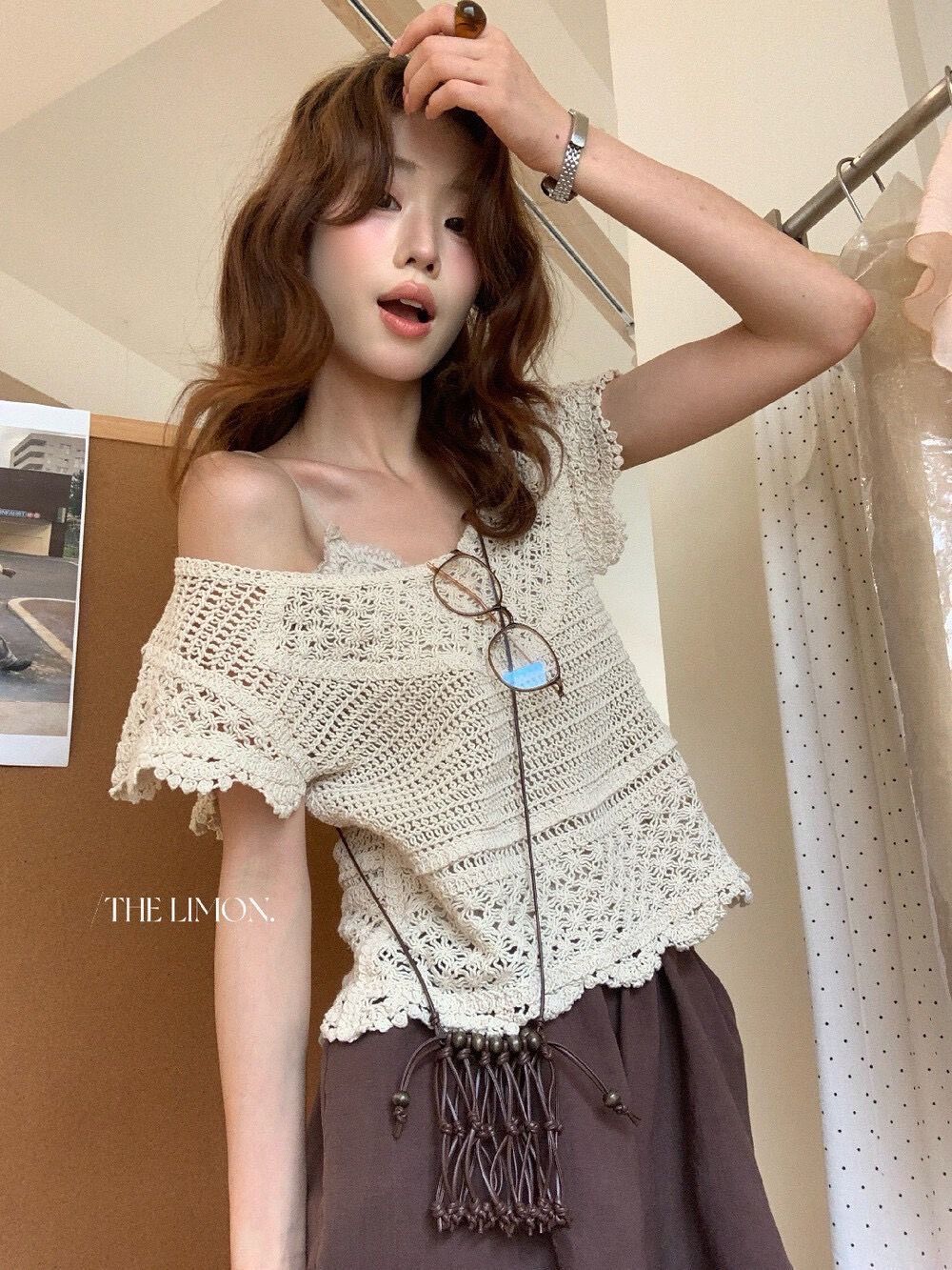 260411正版檸檬綠茶家工藝款露背镂空鉤花罩衫小衫