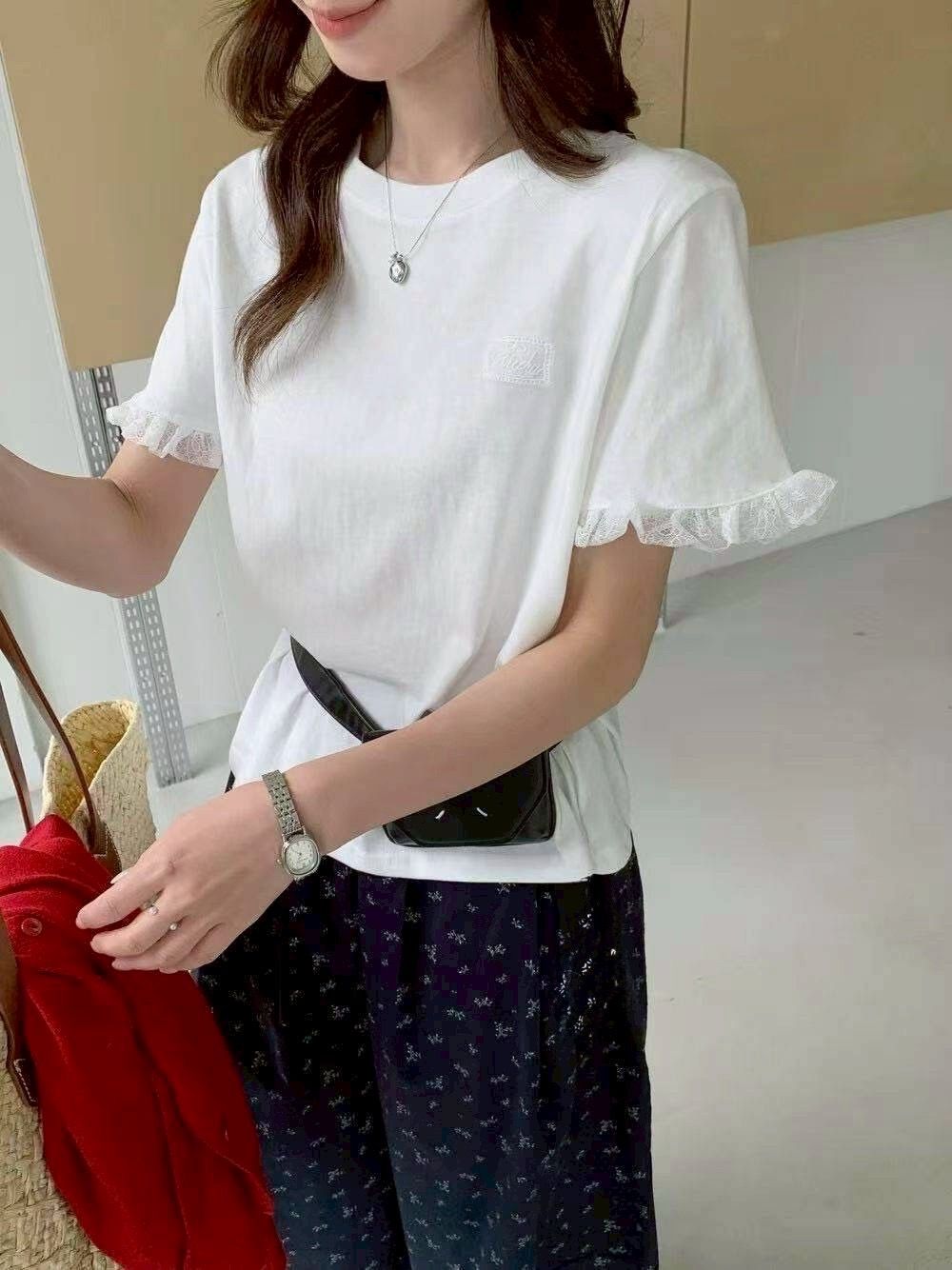 260615甜美蕾絲袖刺繡棉ㄒ恤