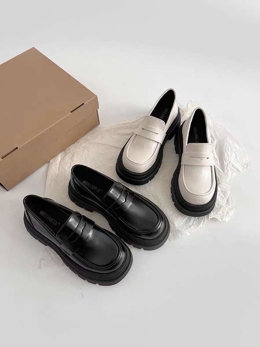 正韓經典英倫風一字素面厚底樂福鞋