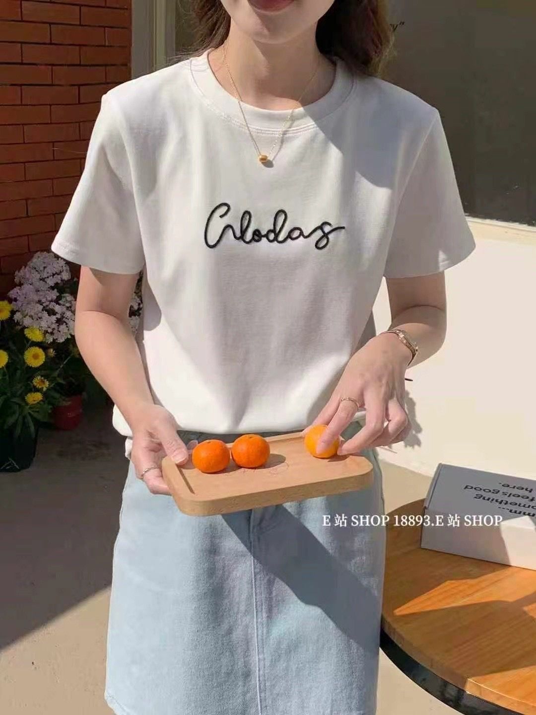 簡約字母刺繡ㄒ恤