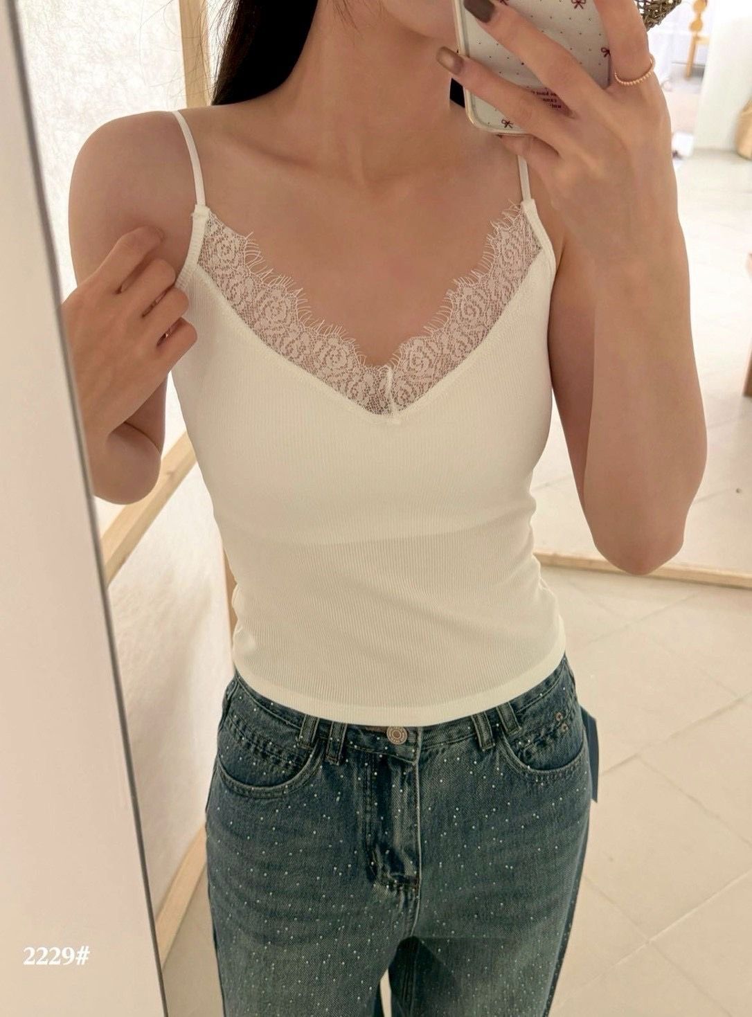 蕾絲V領細肩背心