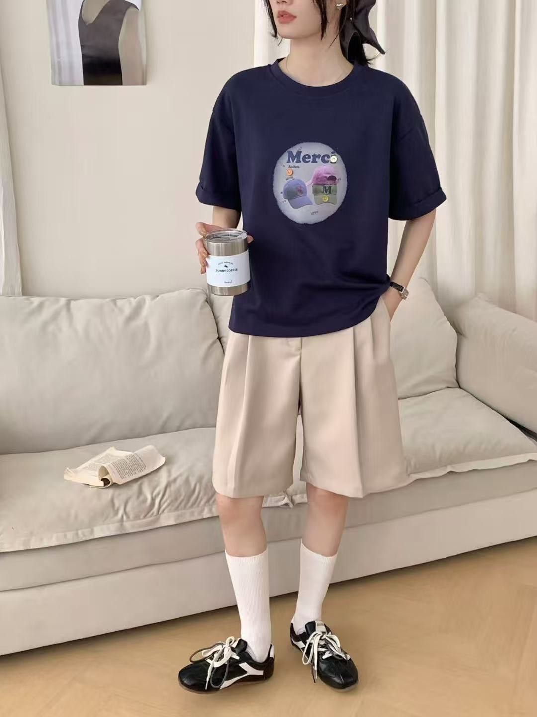 260311落肩寬鬆版Merci帽子圖案ㄒ恤