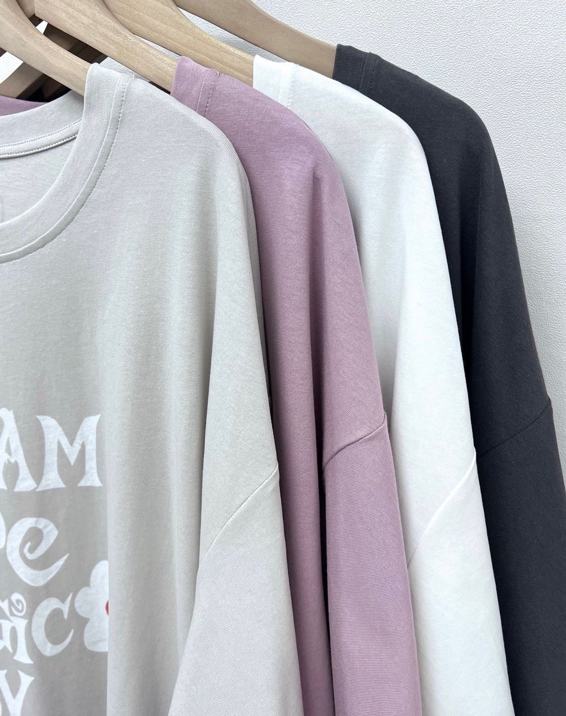 260317英文字可愛花朵ㄒ恤