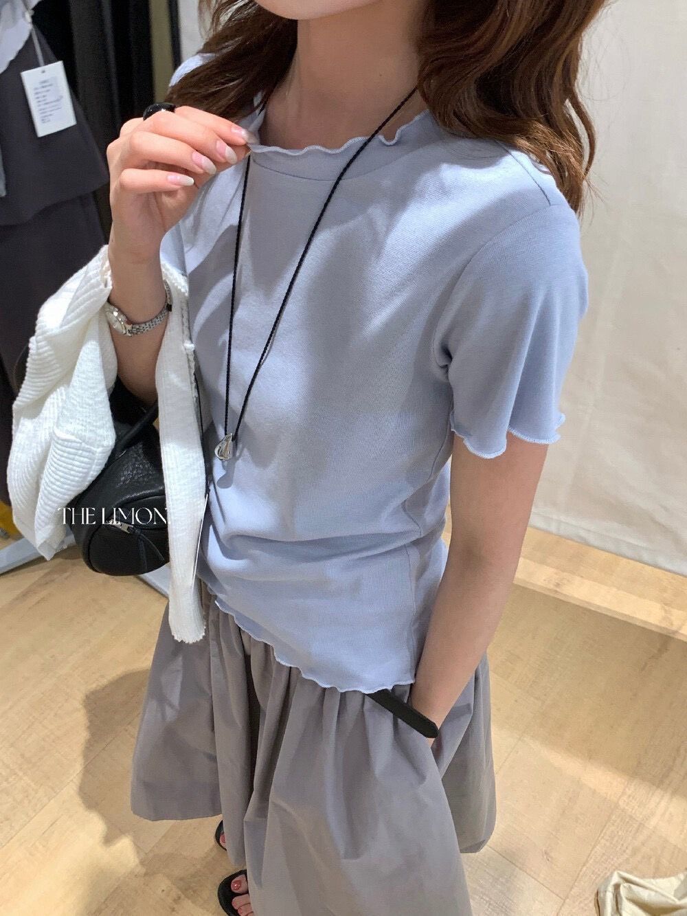 260320正版檸檬家精緻木耳邊親膚舒適設計感修身顯瘦ㄒ恤