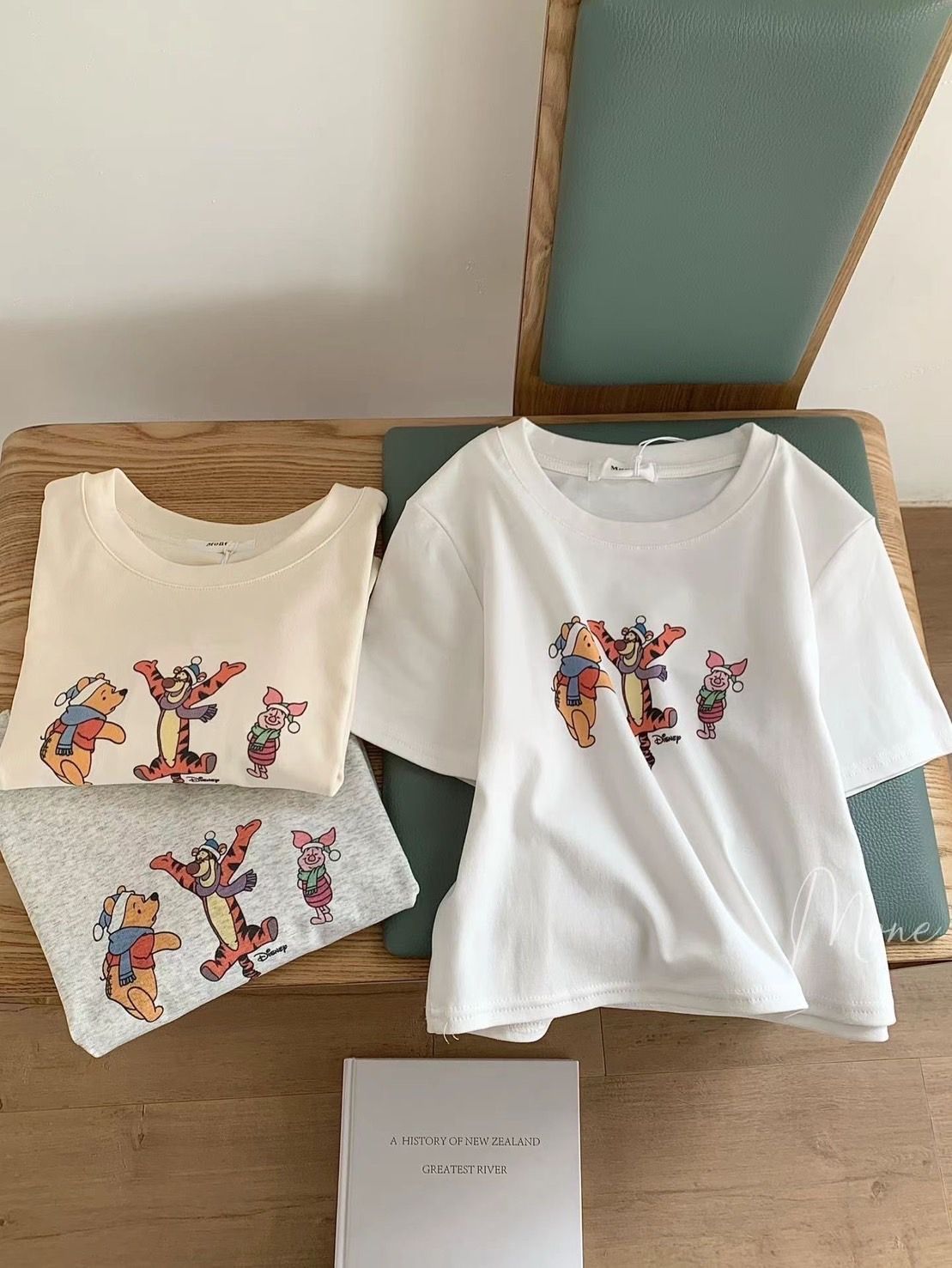 2603224小熊維尼直噴短款高彈ㄒ恤