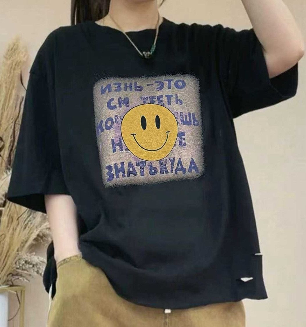 260325復古笑臉刷舊感印花寬鬆T恤