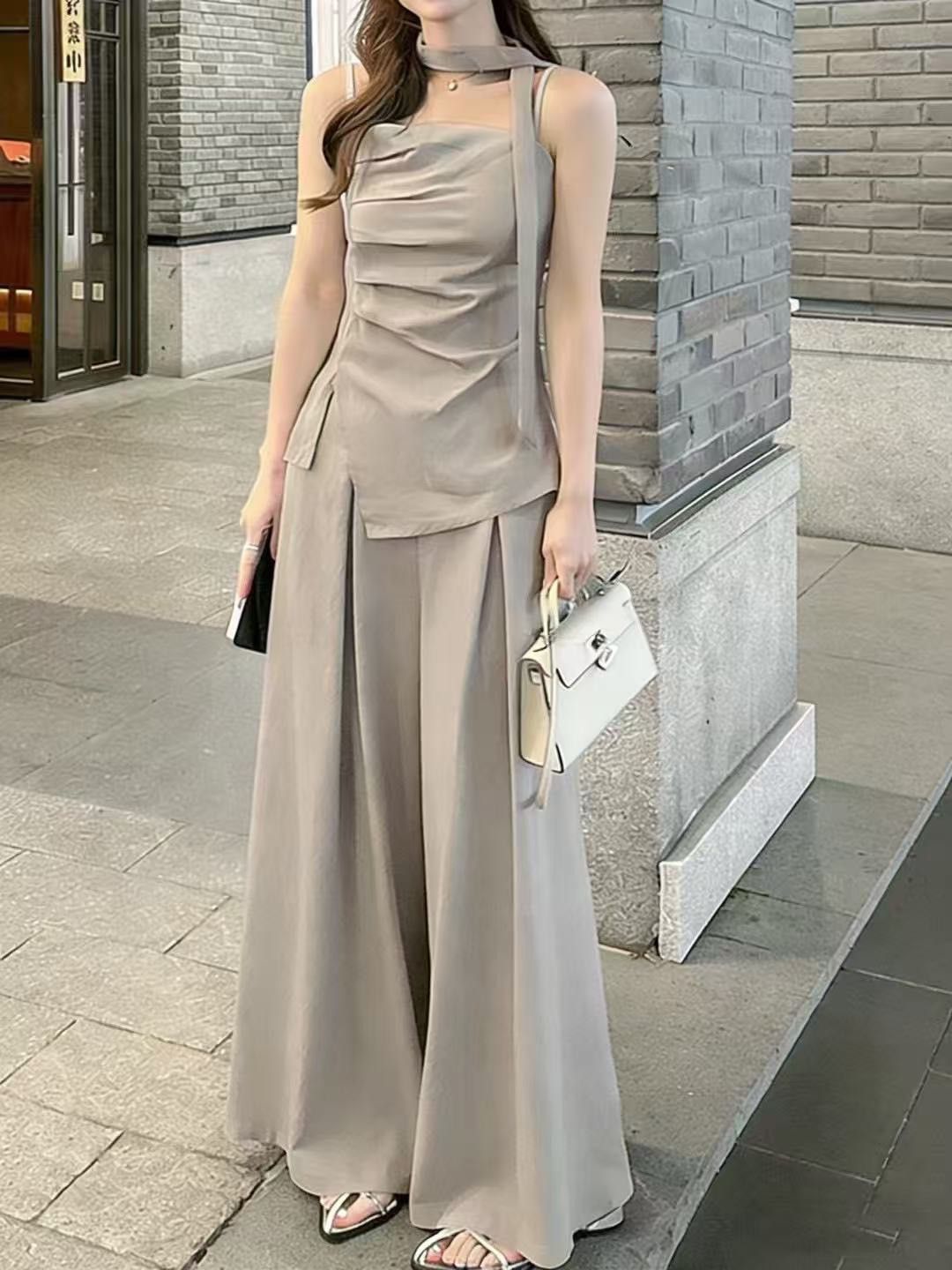260326韓系質感褶皺不規則細肩背心加落地寬褲加綁繩套裝