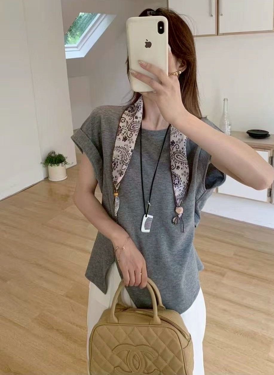 260421韓系下側開叉後系帶收腰上衣