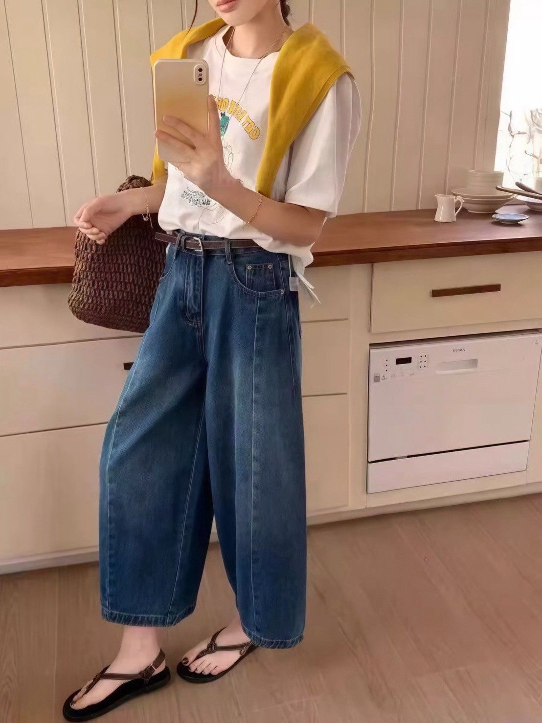 260511壓線闊退高腰牛仔褲