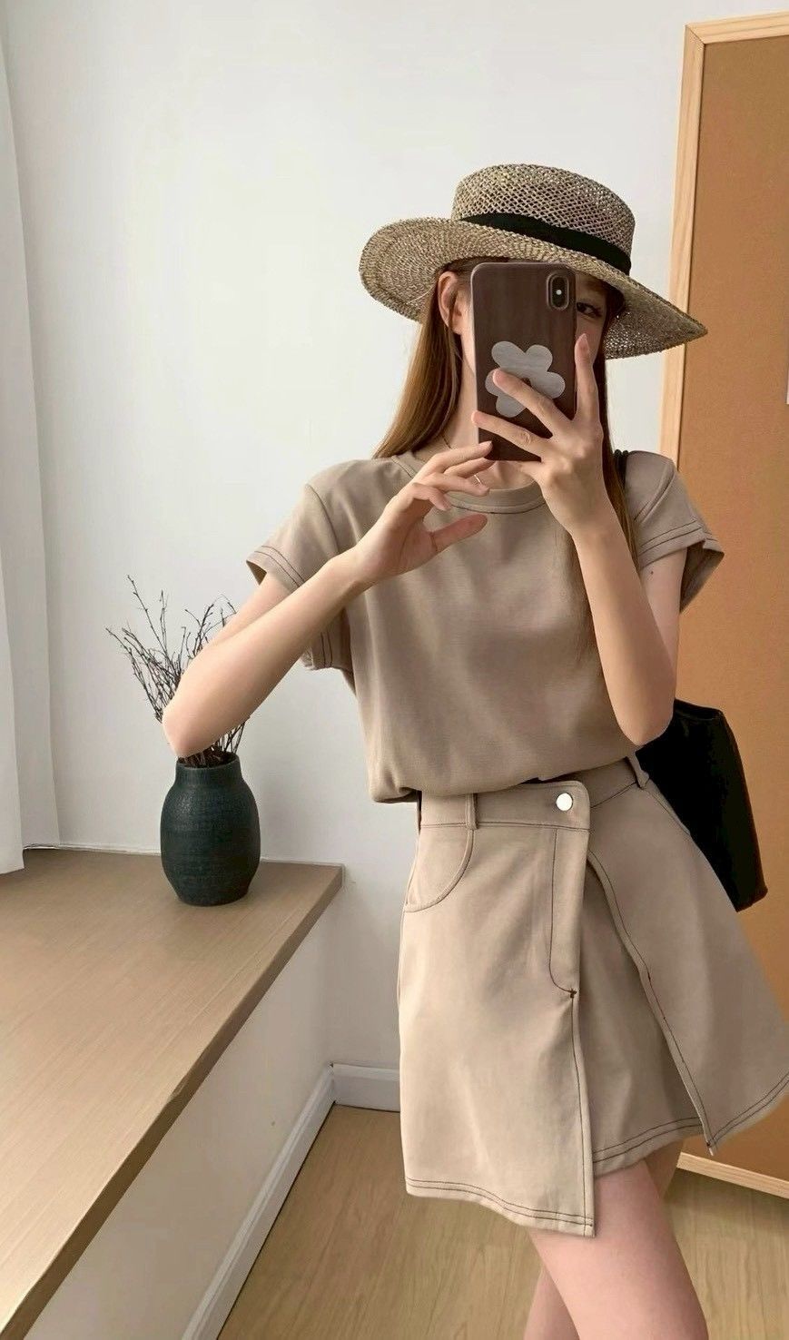 260517自帶時髦濾鏡明線工裝洋裝