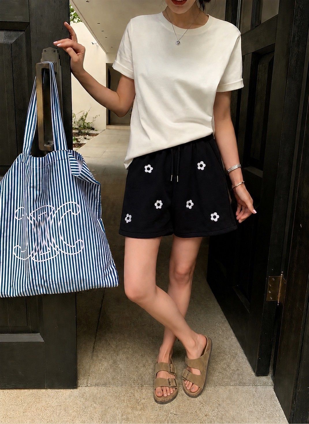 260515韓系小花刺繡棉質休閒短褲