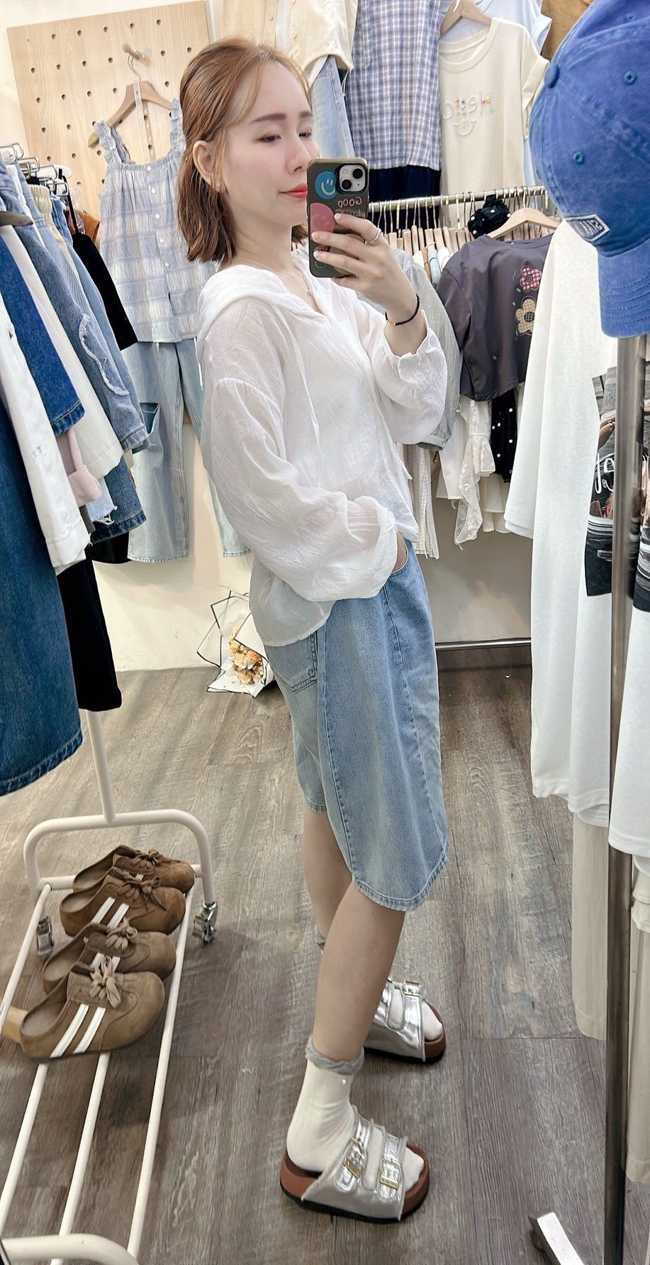 260609輕薄棉麻面料柔柔透膚感襯衫外套