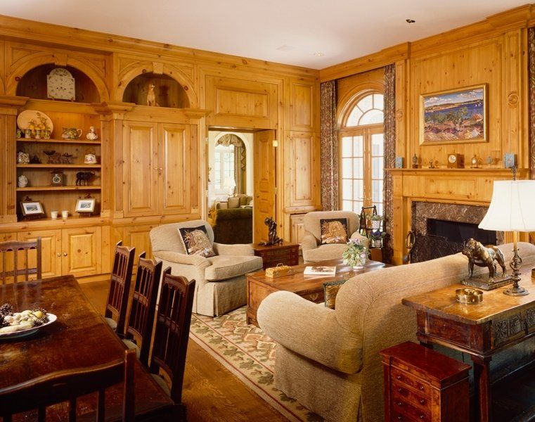 Tradition Design of Family Room — Chicago, IL — Allan J. Grant and Associates
