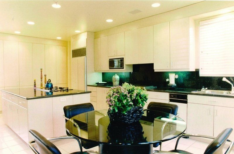 House Kitchen — Chicago, IL — Allan J. Grant and Associates