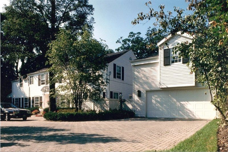 Winnetka Coach House — Chicago, IL — Allan J. Grant and Associates