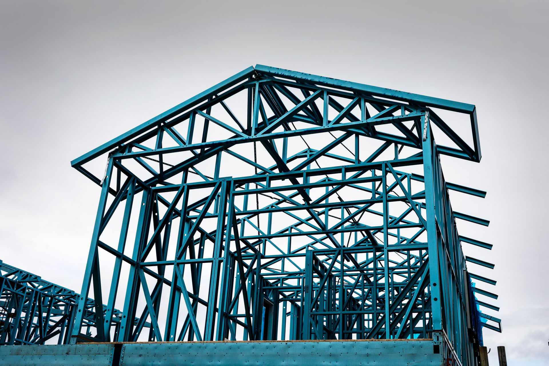Steel frame under construction supplied by trusted structure metal supplier for modern buildings.