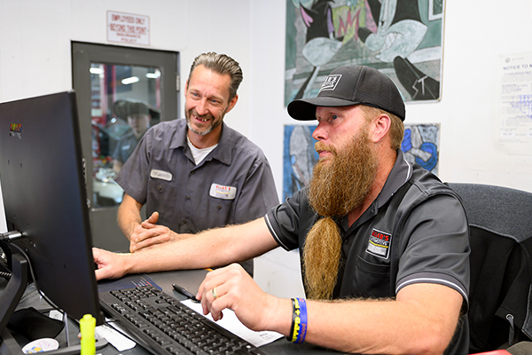 Team at Front Desk | Allen's Automotive