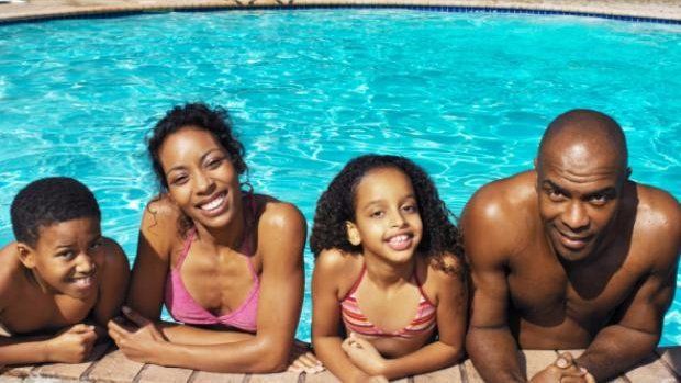 Get the algae out of your pool with Work Myracles Pool and Spa Service