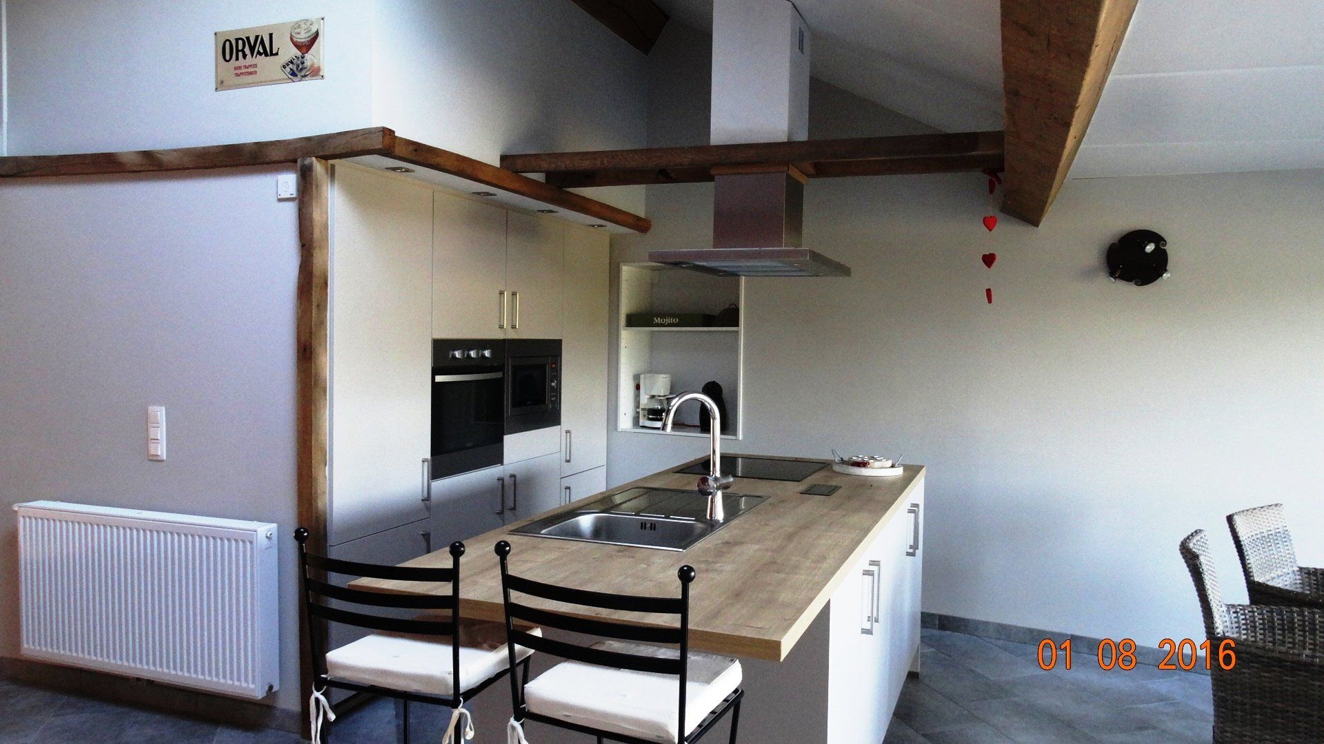 Une photo d'une cuisine a été prise en 2013