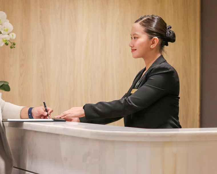 Accomodating front desk staff.