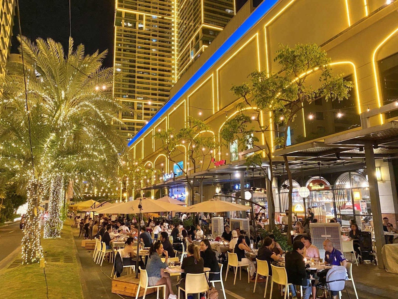 Makati's premium shopping malls to visit