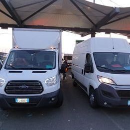 furgoni della ditta di traslochi D&V Traslochi Viterbo di Daniele Pezzotti