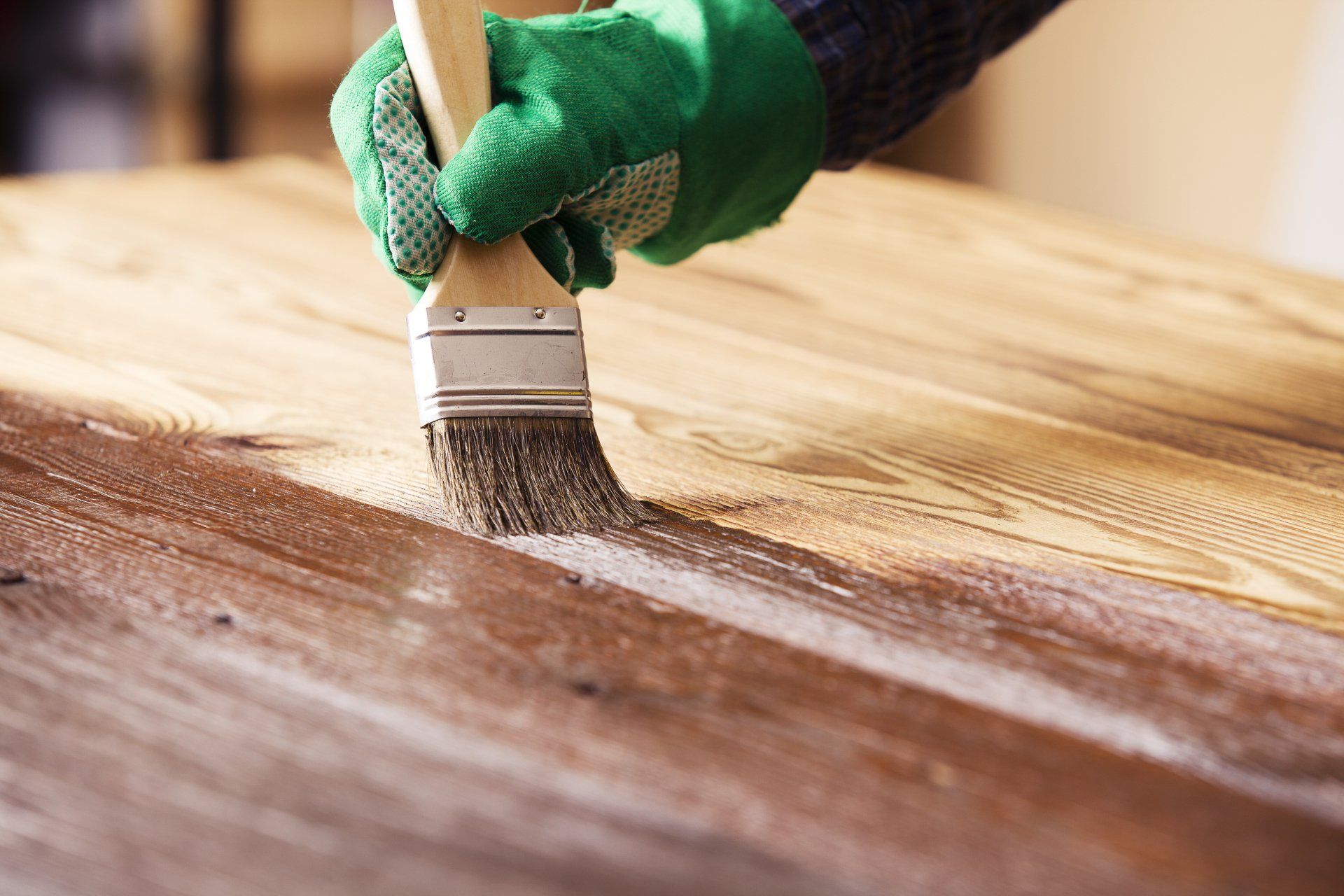Painting and wood maintenance oil-wax