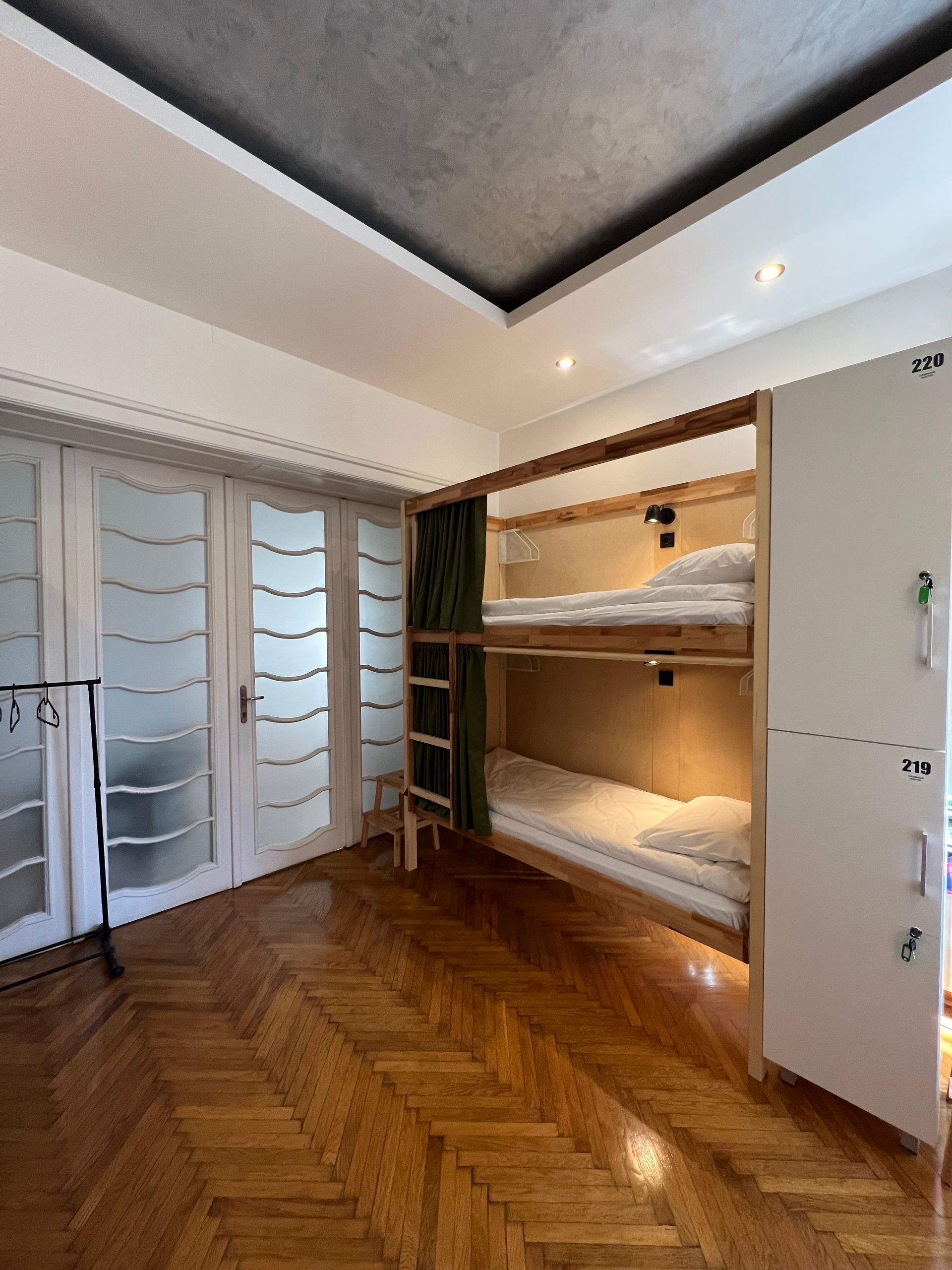 Cabbage-Hostel-Belgrade-Male-Dorm-Entrance-2nd-floor