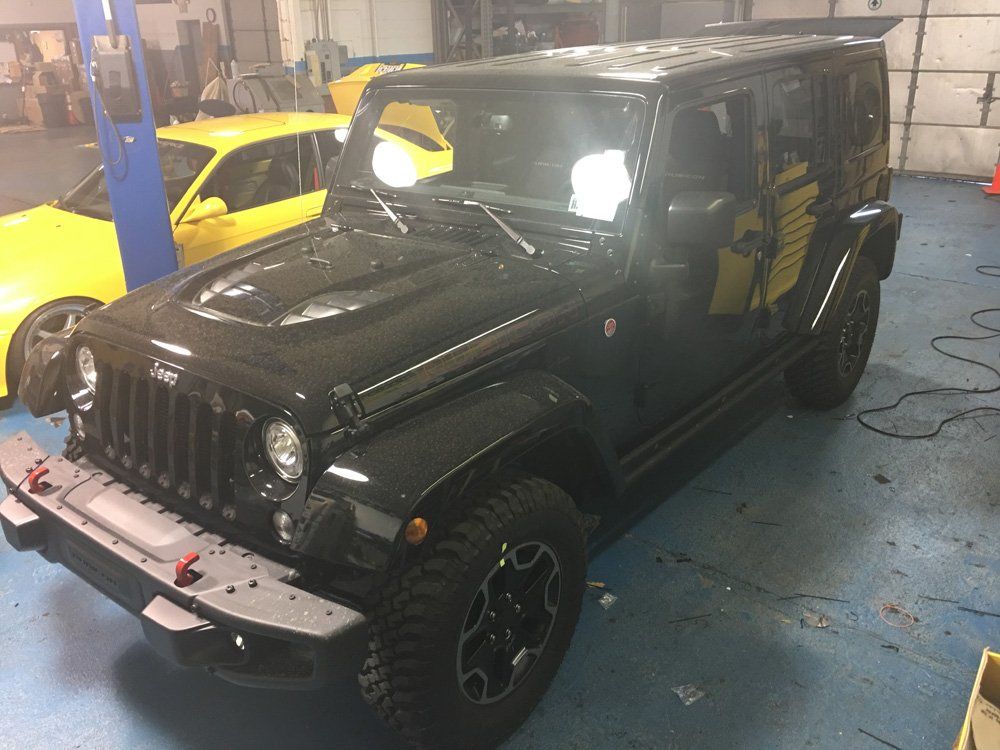 Jeep Wrangler Rubiconhood - car control in West Chester, PA