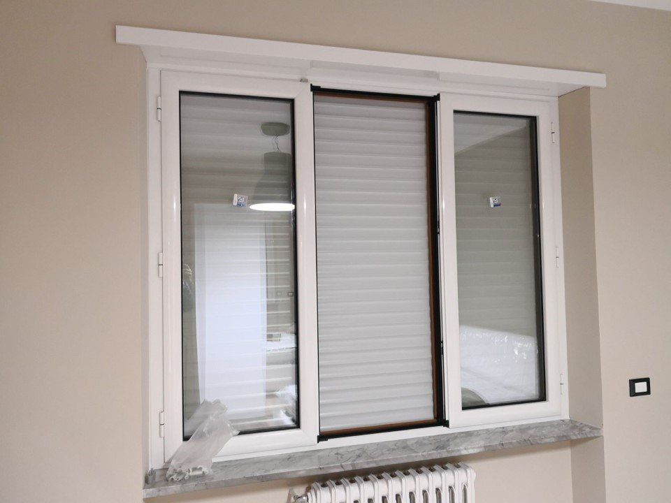 finestra in pvc con tapparella