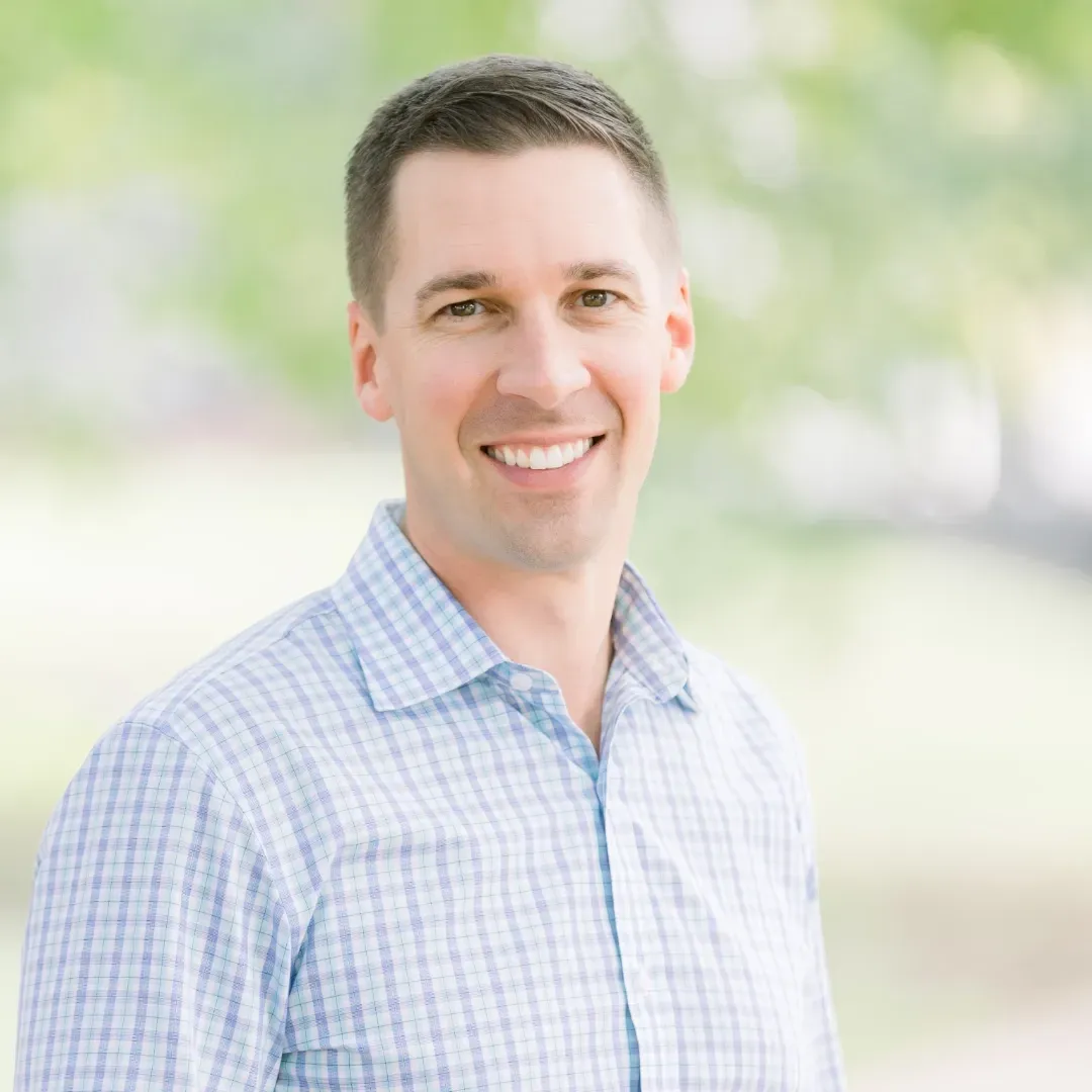 photo of Dr. Tyler Prentice