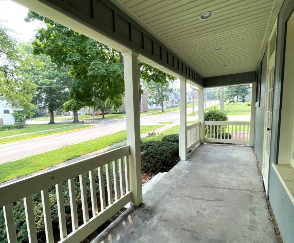130 vine front porch