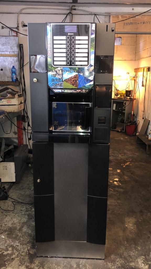 vendita distributori automatici h24 a Napoli