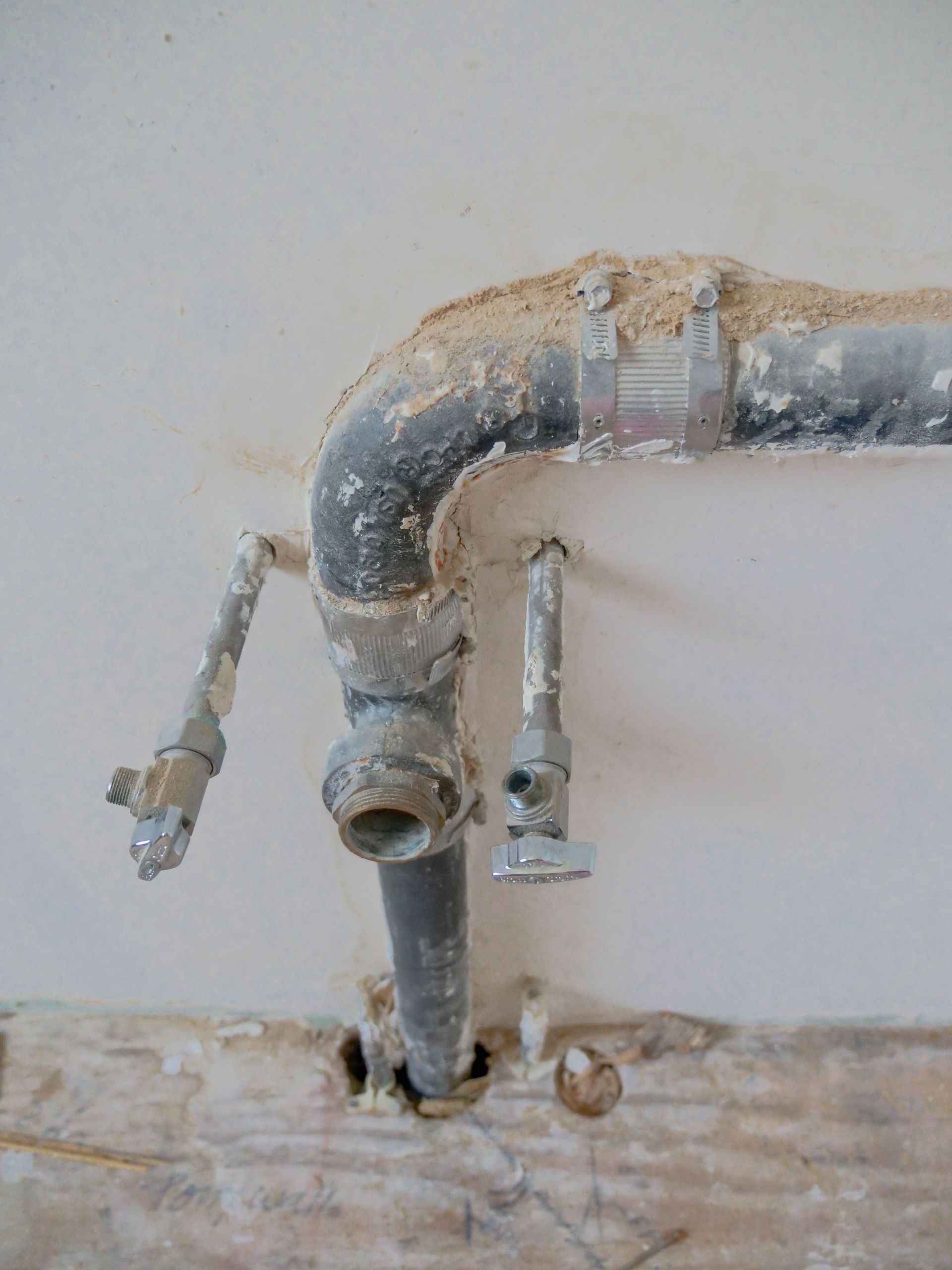 broken water pipe repair Kirkwood