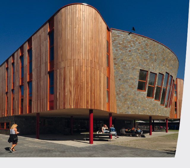 Michaël College Breda